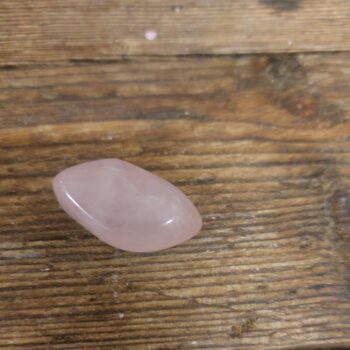 Ruusukvartsi rumpuhiottu 1-2cm