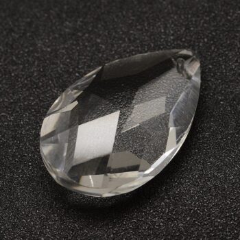 Ikkunakristalli kyynel